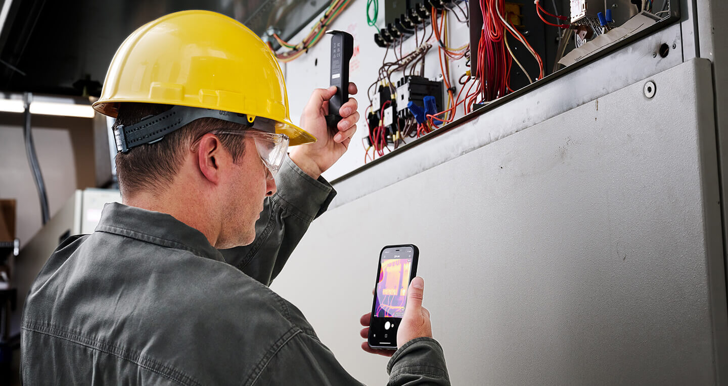 FLIR ONE LP hero banner electrical - r2.jpg